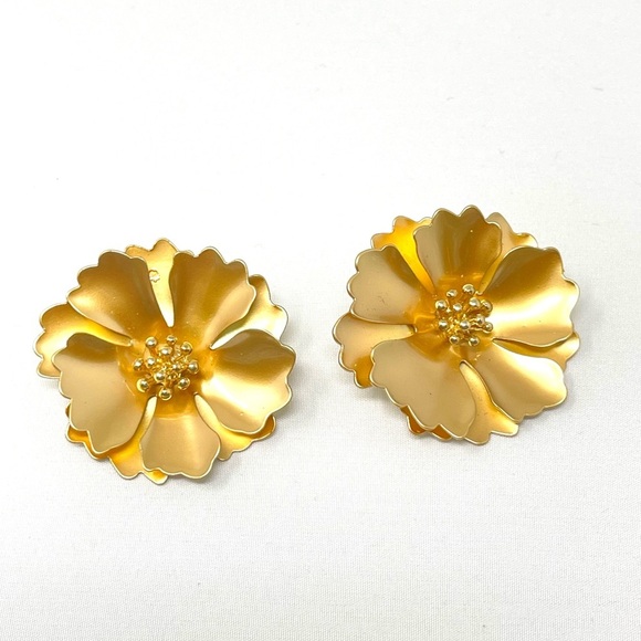 New Anthropologie x Zenzii Gold Flower Post Earrings - Picture 1 of 4